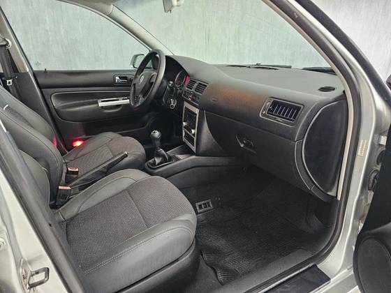 VOLKSWAGEN GOLF 1.6 MI SPORTLINE 8V FLEX 4P MANUAL